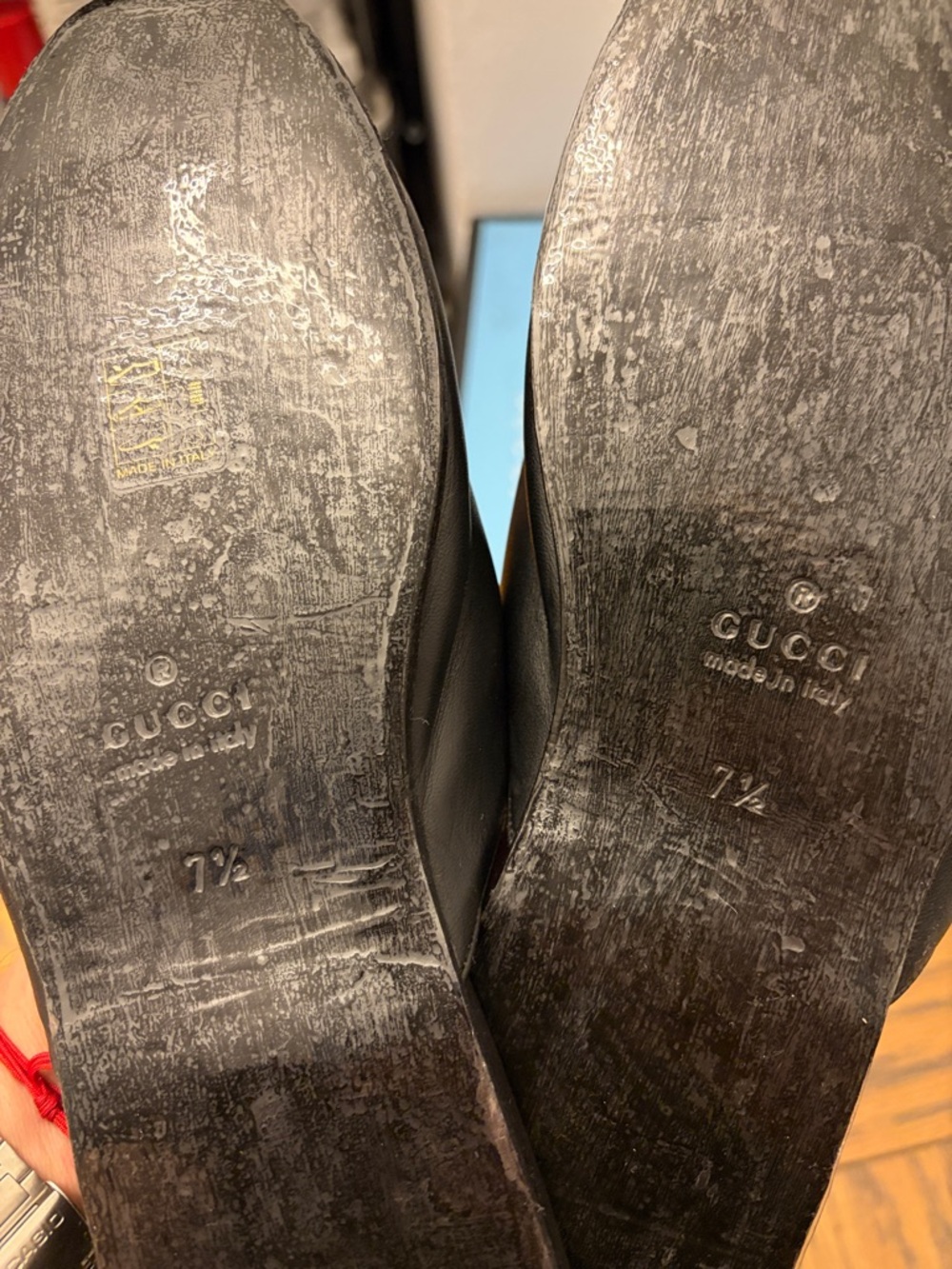 Gucci Yankees Black Leather Slip-On Mules - Picture 8 of 11